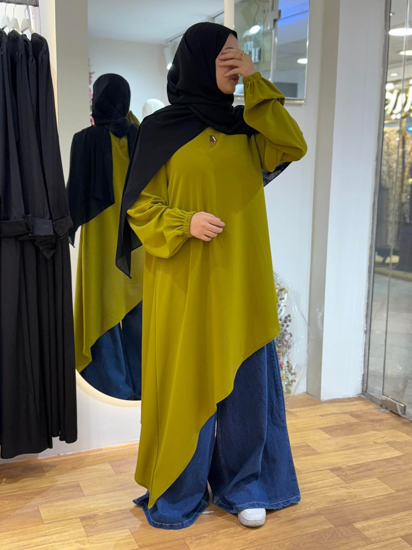 Roqi Blouse