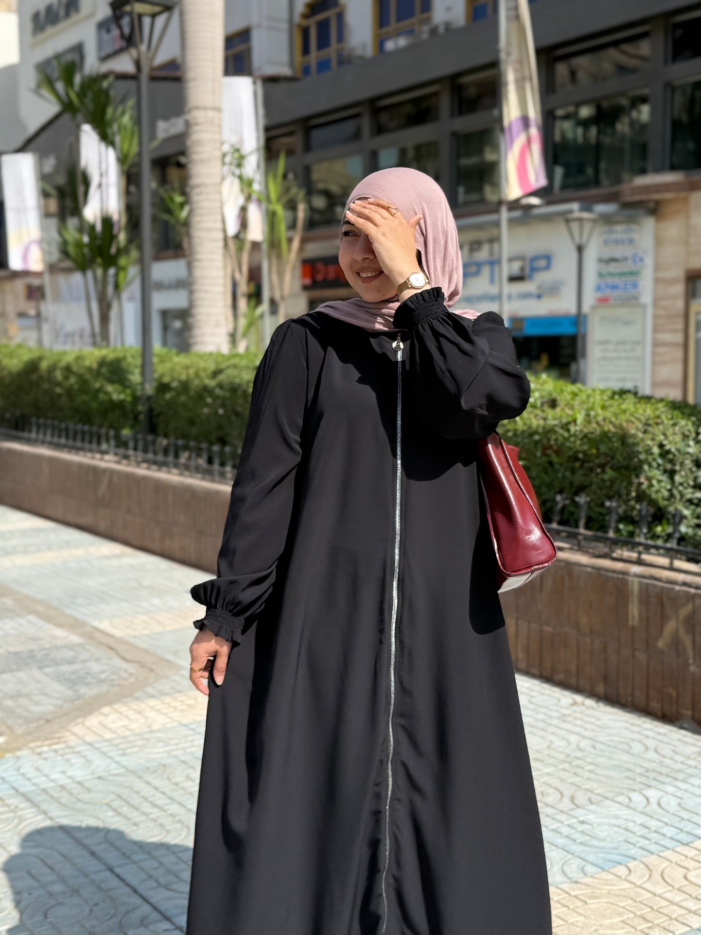 Yaqeen Abaya