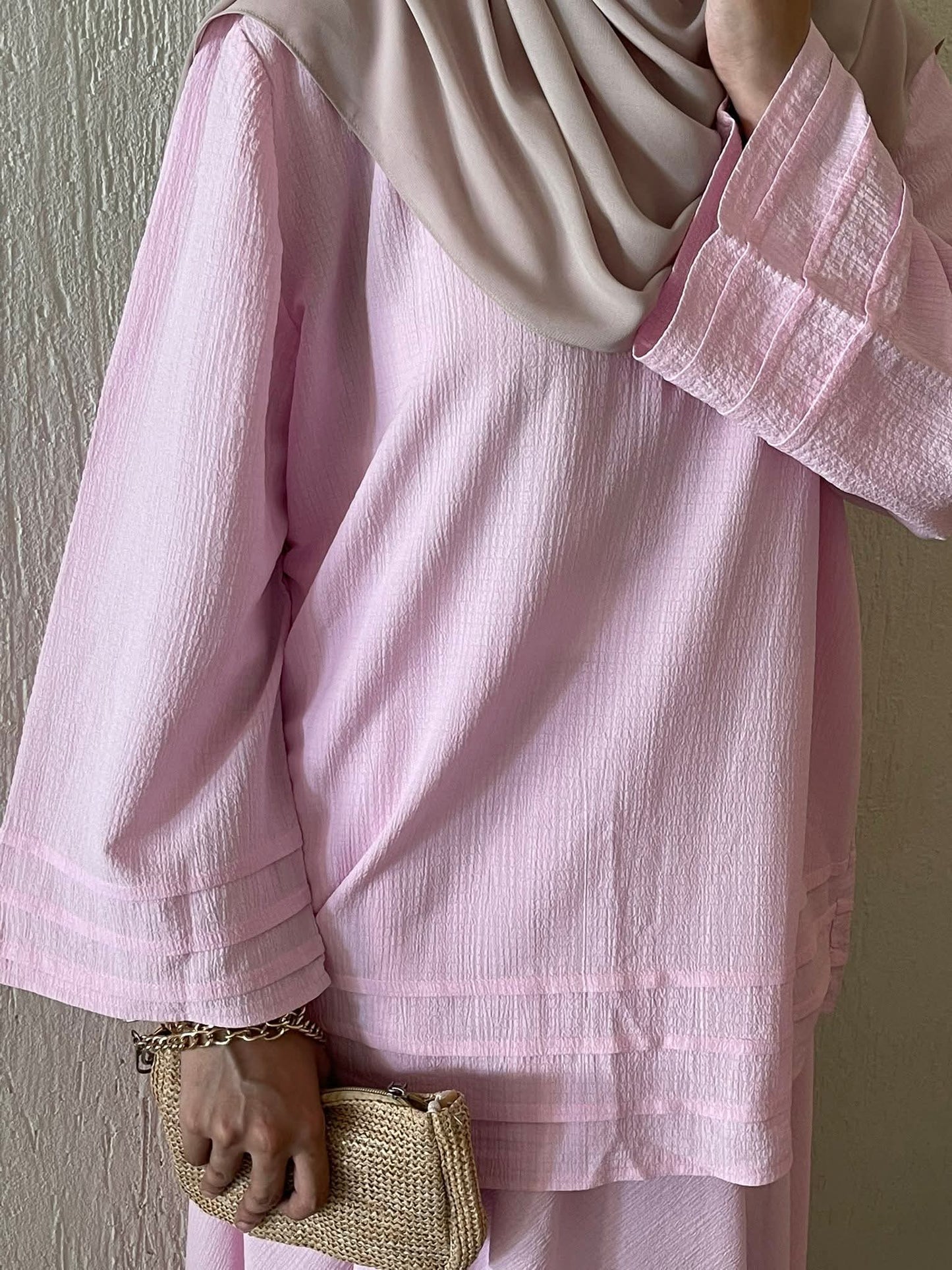Qamar suit