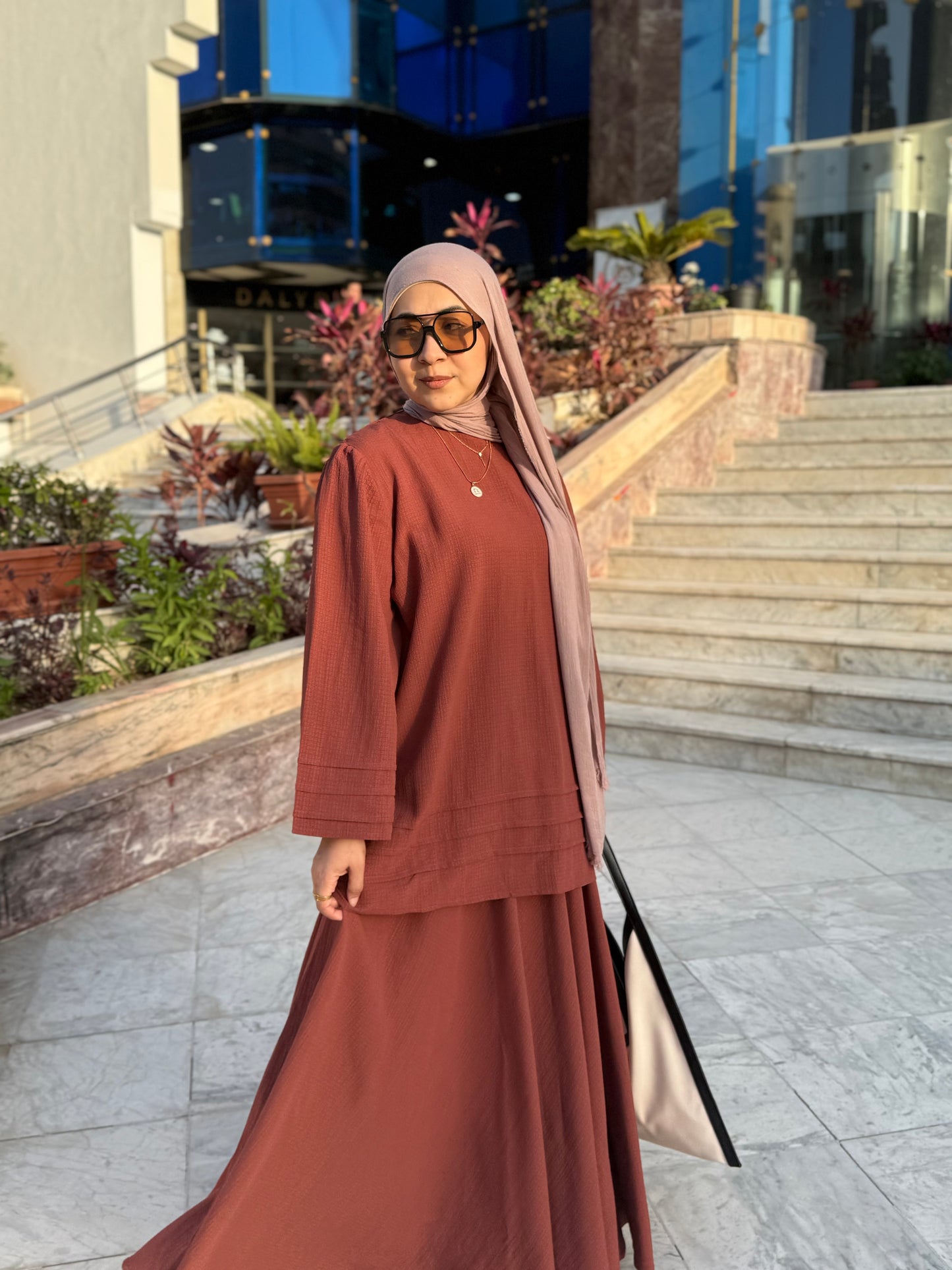 Qamar suit
