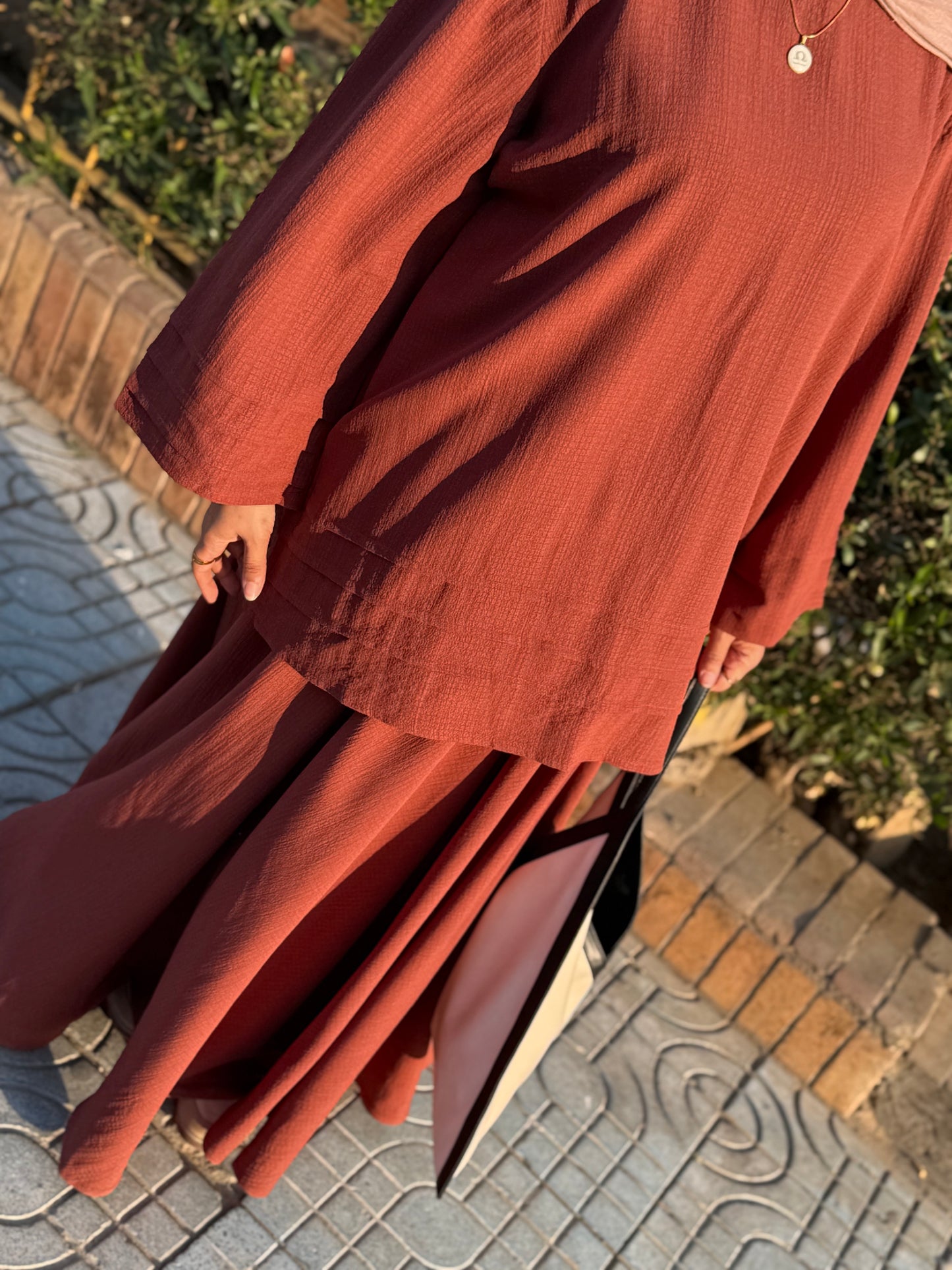 Qamar suit